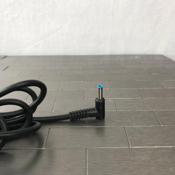 HP AC Adapter Model PPP009C HP P/N753559-002 19.5volt Output 4.55mm x 3.0mm plug - Picture 2 of 8